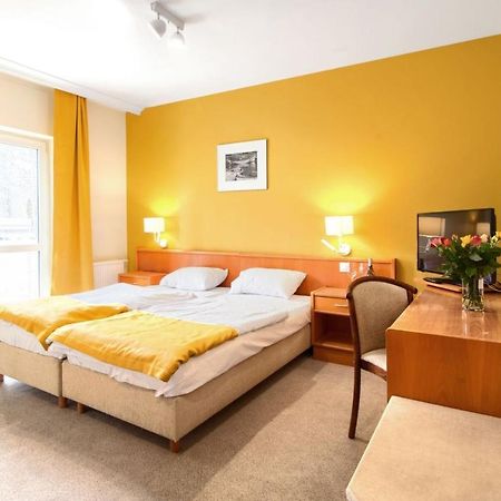 Hotel Taaakaryba à Kołobrzeg Extérieur photo