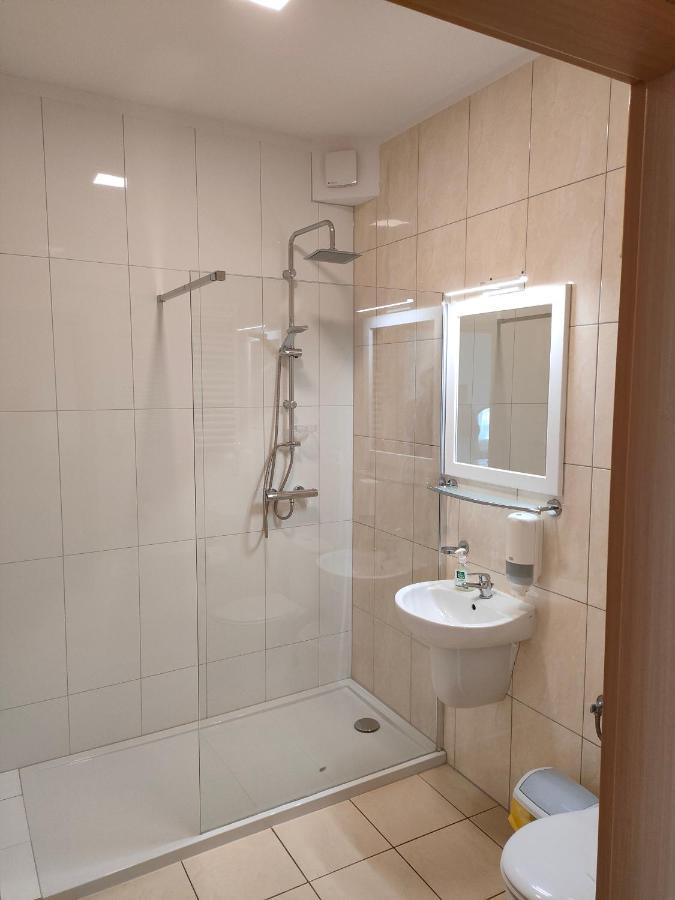 Hotel Taaakaryba à Kołobrzeg Extérieur photo